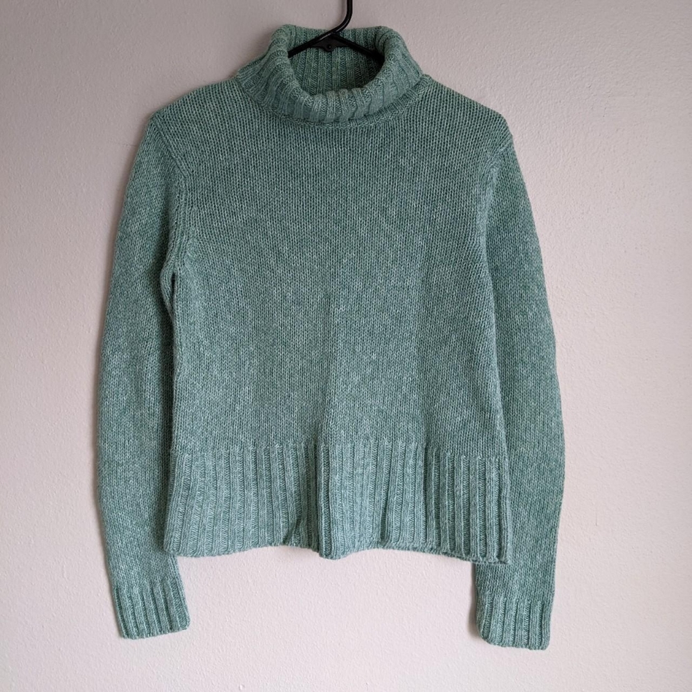 Mint green Bass sweater